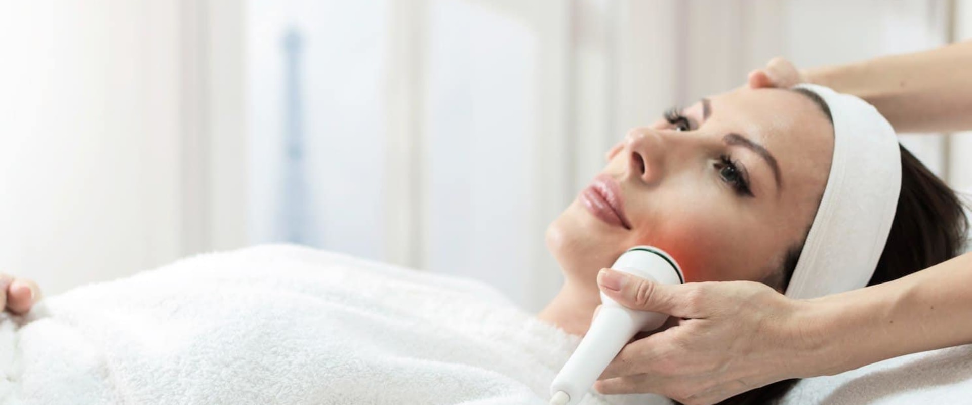 All You Need to Know About Ultrasound Therapy for Skin Tightening